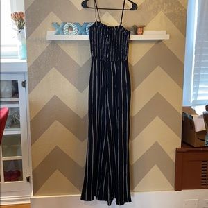 Billabong romper size large